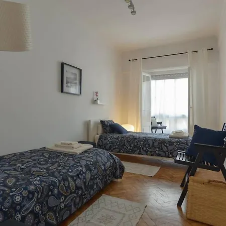 @sholubi - Charming, Quiet & Cozy! Apartment *