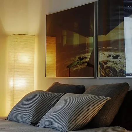 @sholubi - Charming, Quiet & Cozy! Apartment *